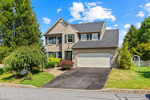 2665 Pond Drive, Easton, PA 18040