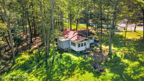 204 Shiny Mountain Road, Greentown, PA 18426