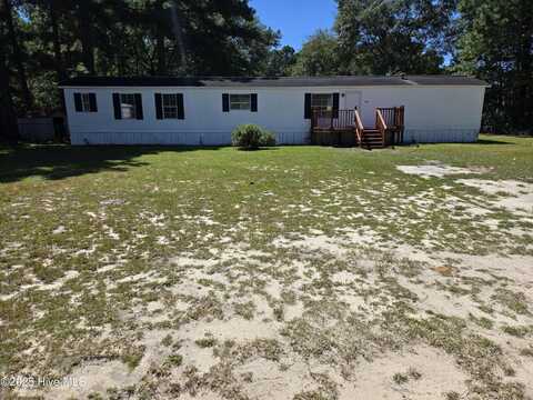 21320 Bridle Path Drive, Laurinburg, NC 28352