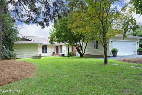 122 Lakeview Point, West End, NC 27376