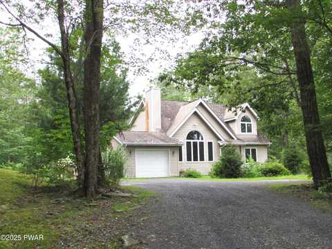 135 Blueridge Lane, Lords Valley, PA 18428