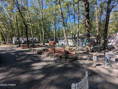 111-113 Cardinal Lane, Shohola, PA 18458