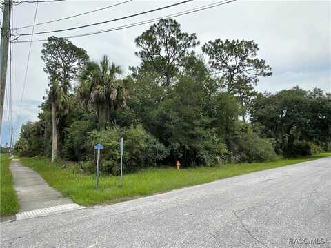 W Highway 40, Inglis, FL 34449