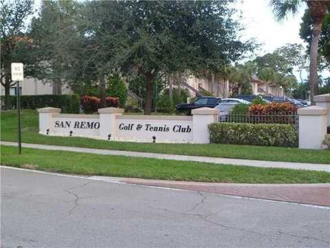 301 Club Cir, Boca Raton, FL 33487
