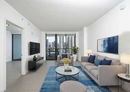 1600 NE 1st Ave, Miami, FL 33132