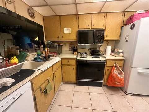 9531 Seagrape Dr, Davie, FL 33324
