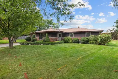 24 CARIBOU Court, APPLETON, WI 54911