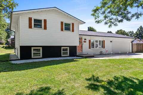 1015 APHRODITE Road, GREEN BAY, WI 54311
