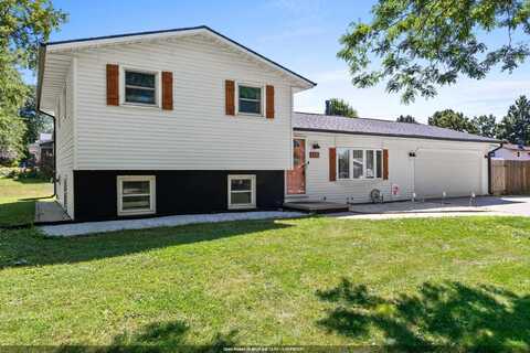 1015 APHRODITE Road, GREEN BAY, WI 54311
