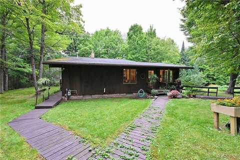 8913 E Balsam Drive, Solon Springs, WI 54873