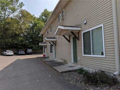 410 3rd Street W, Menomonie, WI 54751