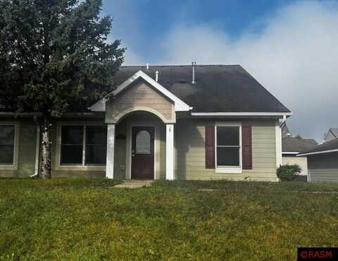 1810 HARALSON Court, Saint Peter, MN 56082