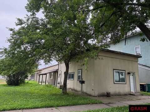 527 E 6th Street, Blue Earth, MN 56013