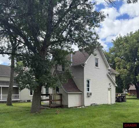 1450 4th Avenue, Windom, MN 56101