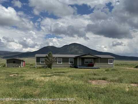 180 Snell Road, Carrizozo, NM 88301