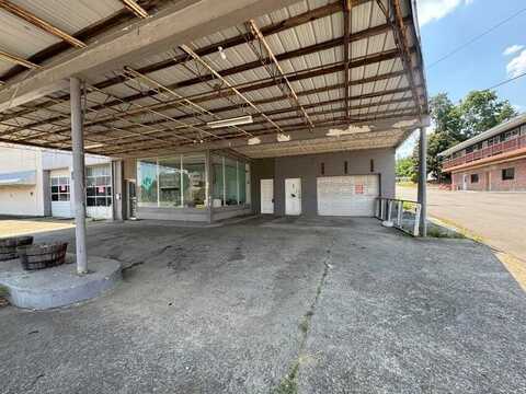 140 College Street S, Madisonville, TN 37354