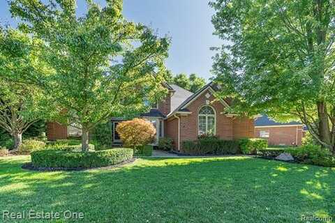 6615 Chatham Circle, Rochester Hills, MI 48306