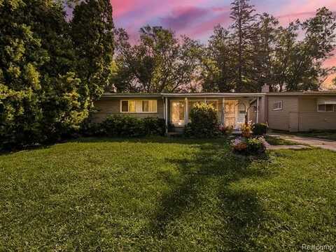 19278 Berg Road, Detroit, MI 48219