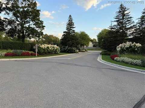 7352 MEADOWRIDGE Circle, West Bloomfield, MI 48322