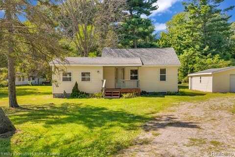 6555 Bunker Road, Burtchville, MI 48059