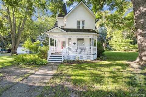 303 Mechanic Street, Stockbridge, MI 49285