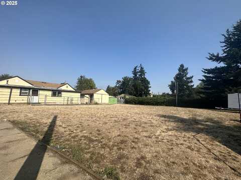 8608 SE FLAVEL ST, Portland, OR 97266