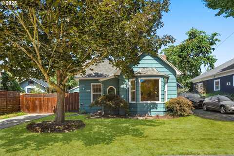 1127 SE SHERRETT ST, Portland, OR 97202