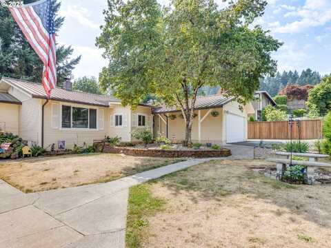 32952 NW RIDGE DR, Scappoose, OR 97056