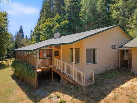 1160 LOUIS CREEK RD, Myrtle Creek, OR 97457