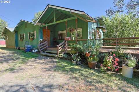 95743 HAYNES WAY LN, North Bend, OR 97459