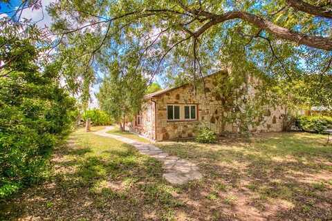 3507 Christoval Rd, San Angelo, TX 76903