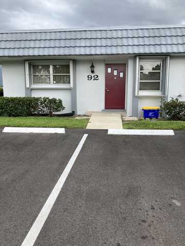 2886 Fernley Drive E, West Palm Beach, FL 33415
