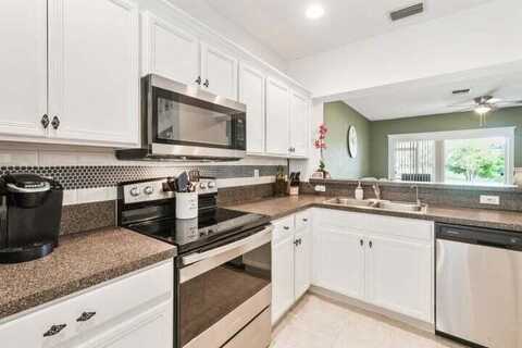5032 Palmbrooke Circle, West Palm Beach, FL 33417