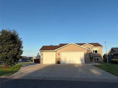615 5th Street NE, Plainview, MN 55964
