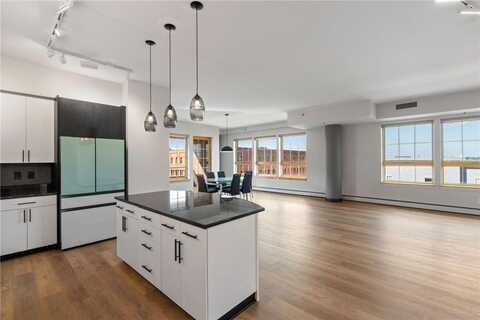111 4th Avenue N, Minneapolis, MN 55401