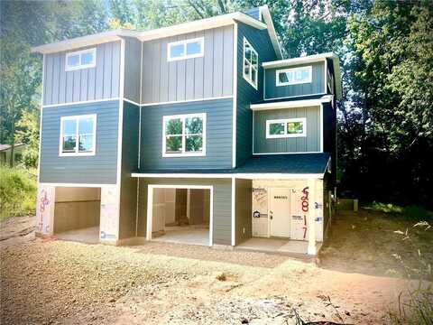 2817 Victoria Street N, Roseville, MN 55113