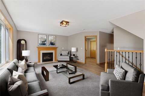 3936 Homestead Drive, Woodbury, MN 55125