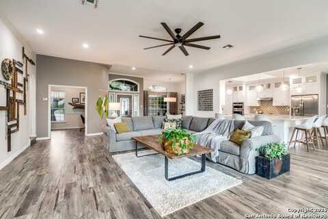 8506 Fairway Spring, Boerne, TX 78015