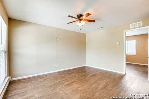 216 Lucas St, San Antonio, TX 78209