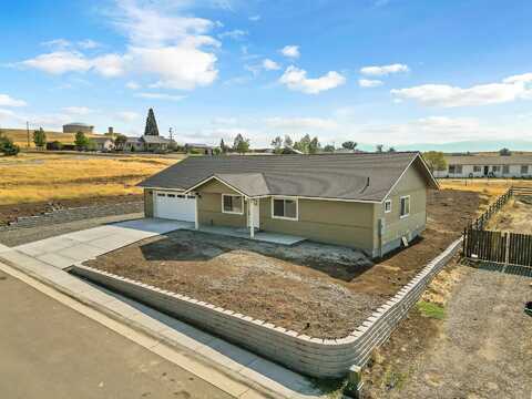 246 Ridgeview Drive, Montague, CA 96964