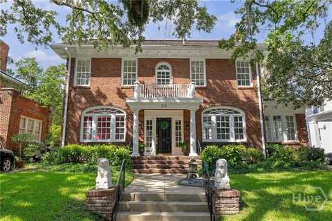 34 Washington Avenue, Savannah, GA 31405