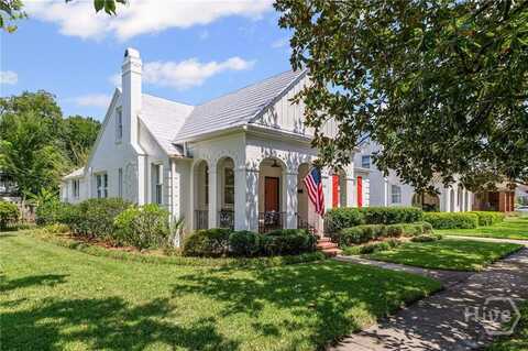310 E 52nd Street, Savannah, GA 31405