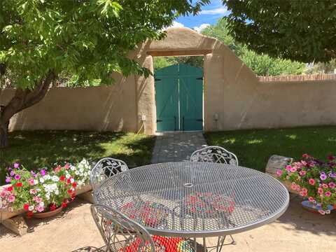 14 Calle Esquela Vieja, Pena Blanca, NM 87041