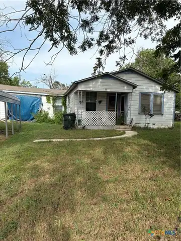 5037 S State Highway 123, Seguin, TX 78155