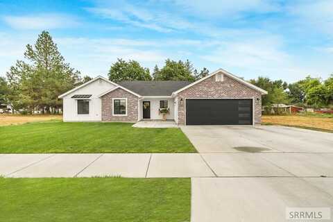 1021 Harris Loop, Blackfoot, ID 83221