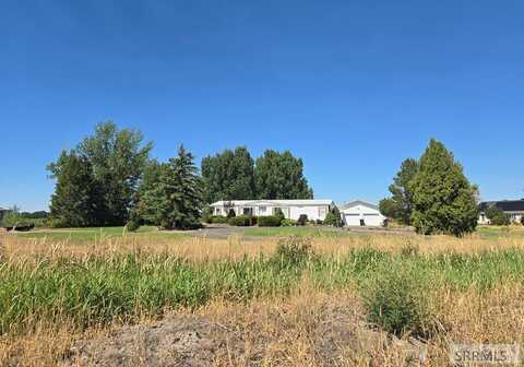 371 N 1900 E, St Anthony, ID 83445