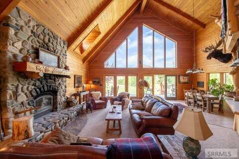 9885 Challis Creek Road, Challis, ID 83226