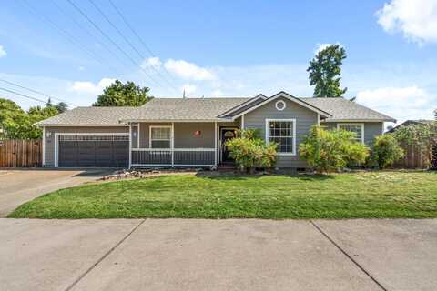 3050 Delta Waters Road, Medford, OR 97504