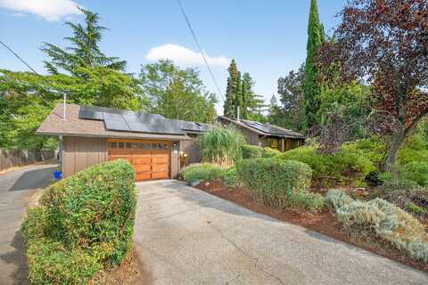 740 Park Street, Ashland, OR 97520
