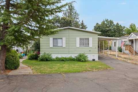 6850 Downing Road, Central Point, OR 97502
